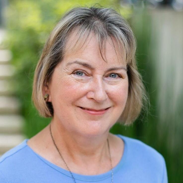 Jenny Roe headshot